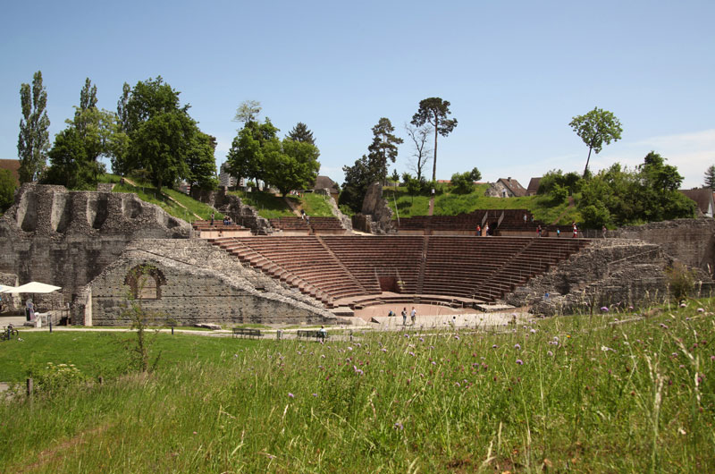 Augusta Raurica Das Theater im Sommer Foto Susanne Schenker